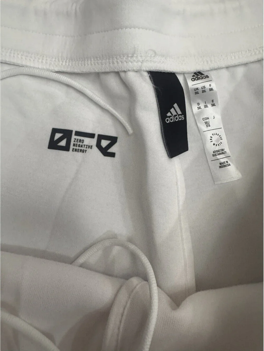 Adidas Mens Z.N.E. Pro Aeroready Fleece Shorts White 3XL